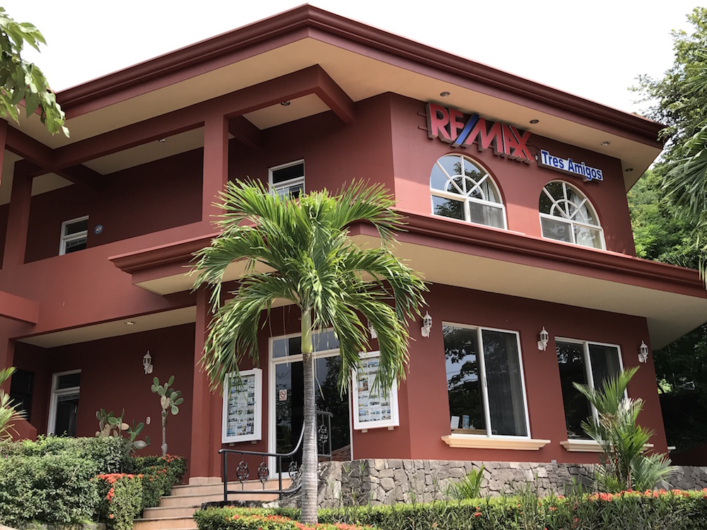 Why Tres Amigos Real Estate Team Licensed Costa Rica Real Estate