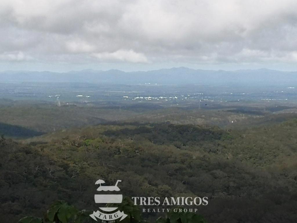 large farm with overlooking view to ocean and the Guanacaste plains