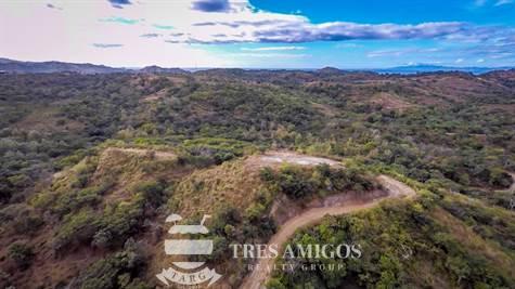 development land with public road access from Panama