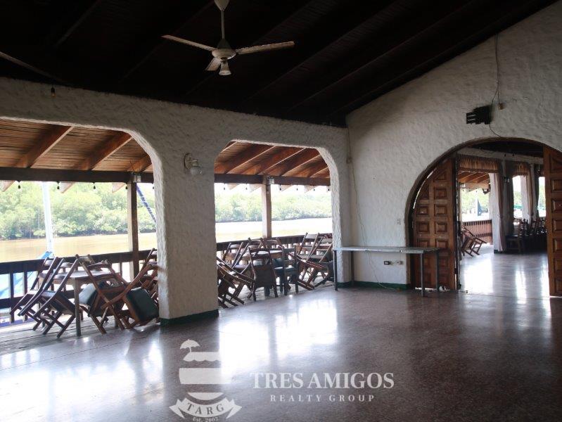 balcony view restaurant in Costa Rica