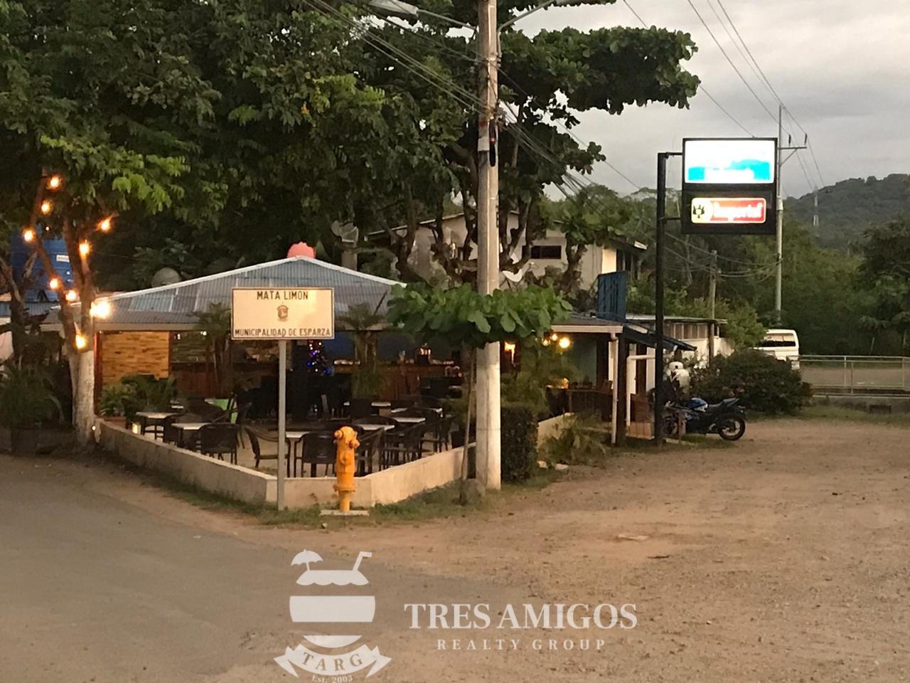 most popular restaurant in Costa Rica beside municipal road 